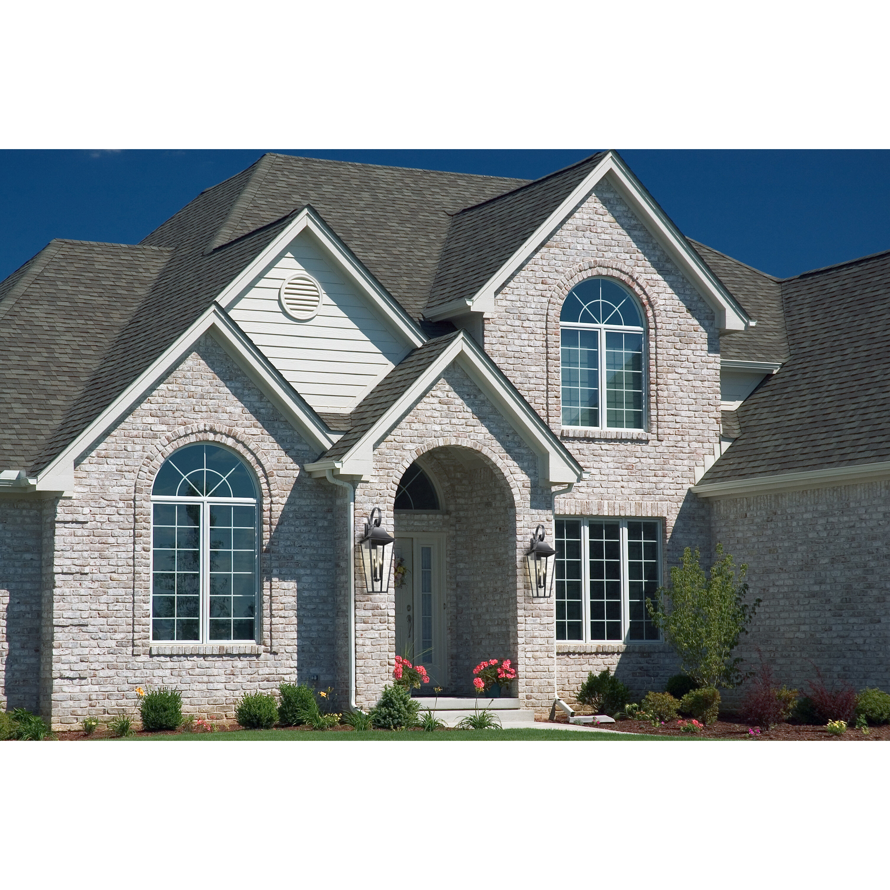 Gannon Outdoor Wall Light in Black, G9