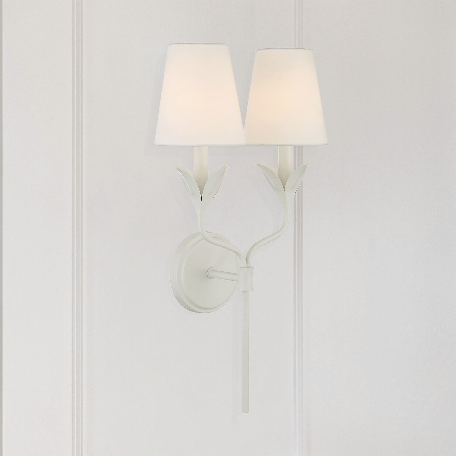 Broche Sconce Wall Light in Matte White