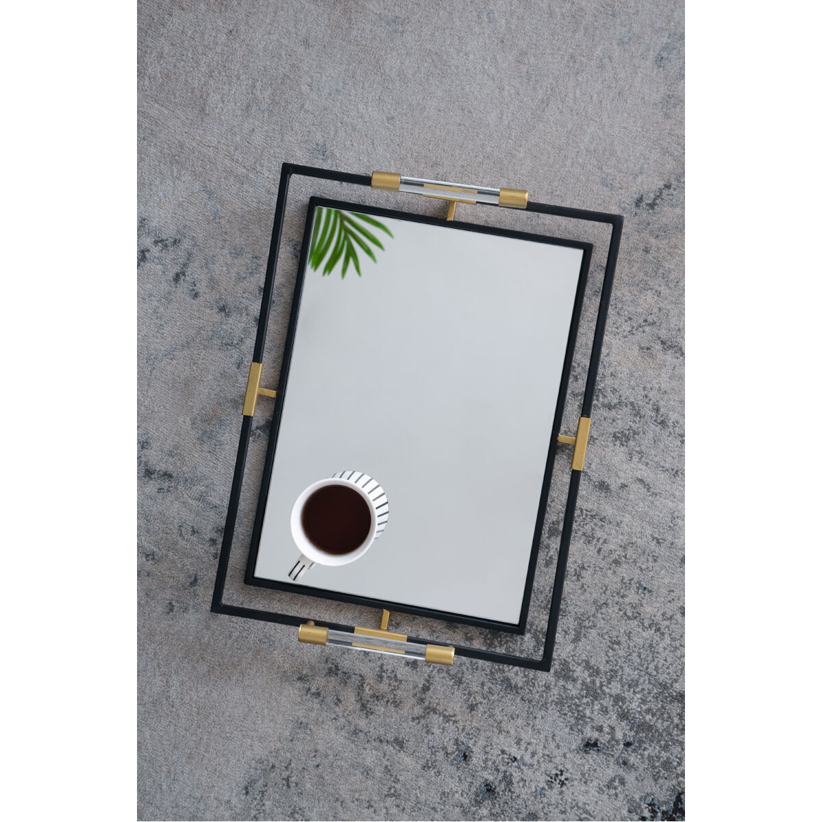 Tribute Black/Gold Tray