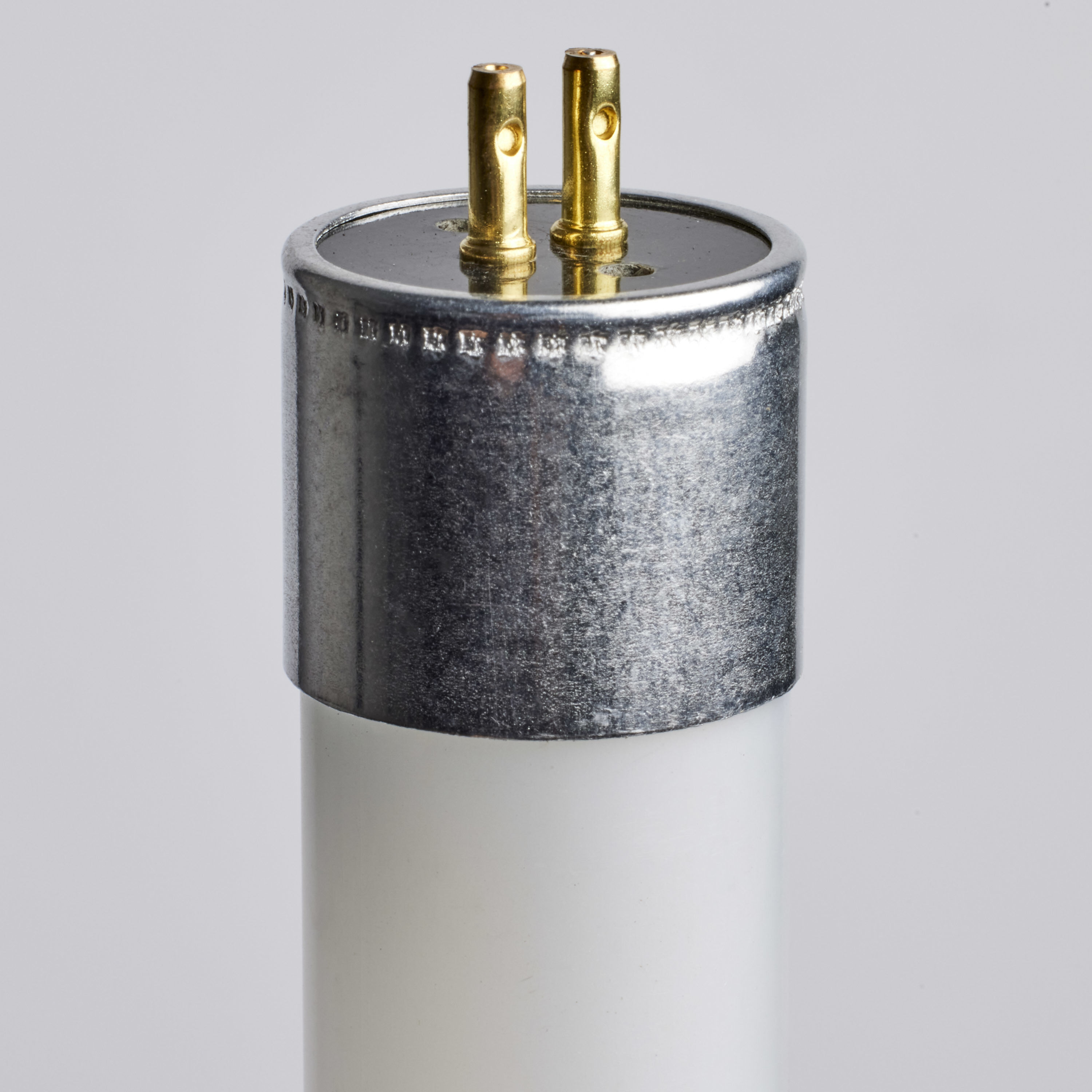 Signature LED T5 Miniature Bi Pin 7 watt 120V 3000K Light Bulb