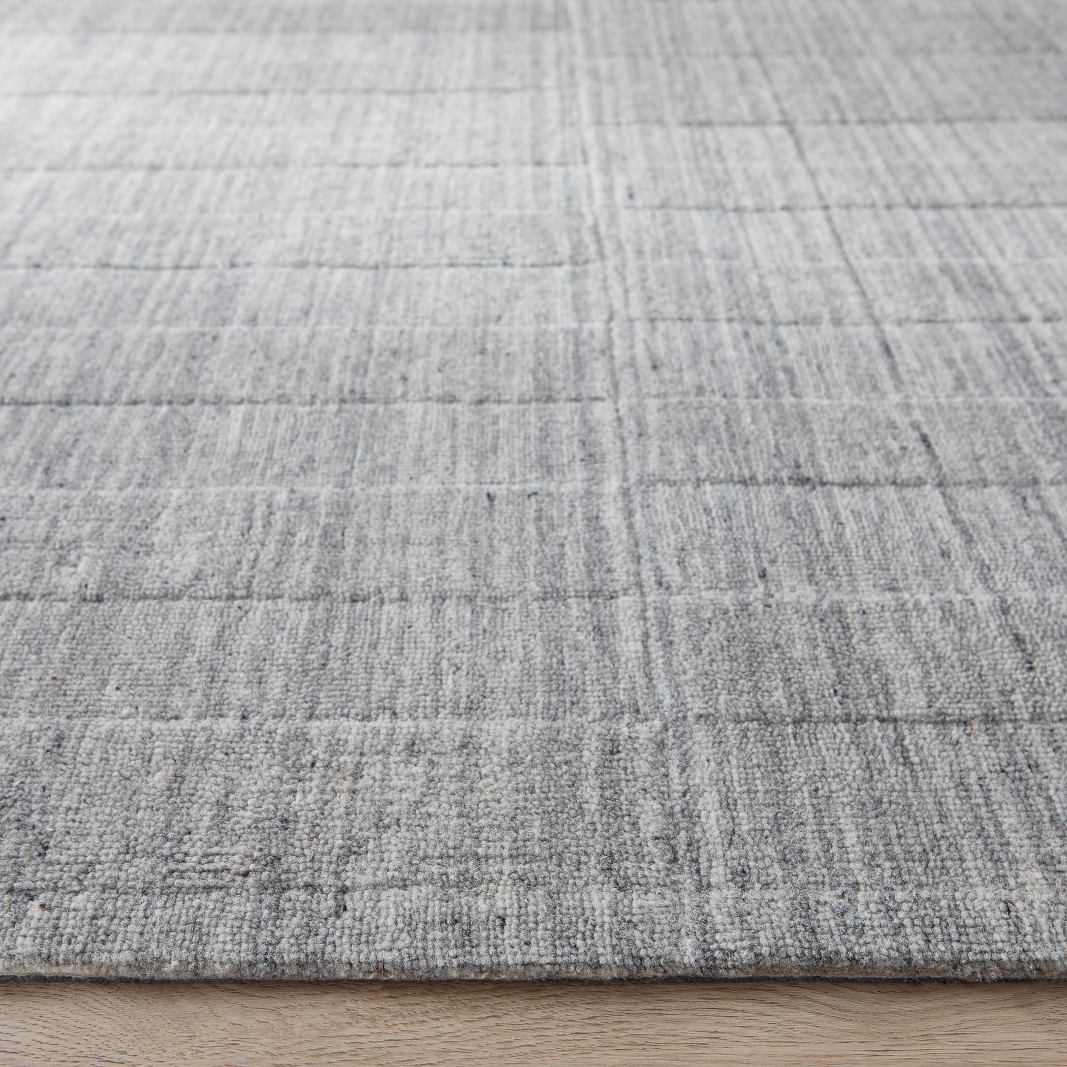 Kirti 130 X 94 inch Light Grey Rug in 8 x 11