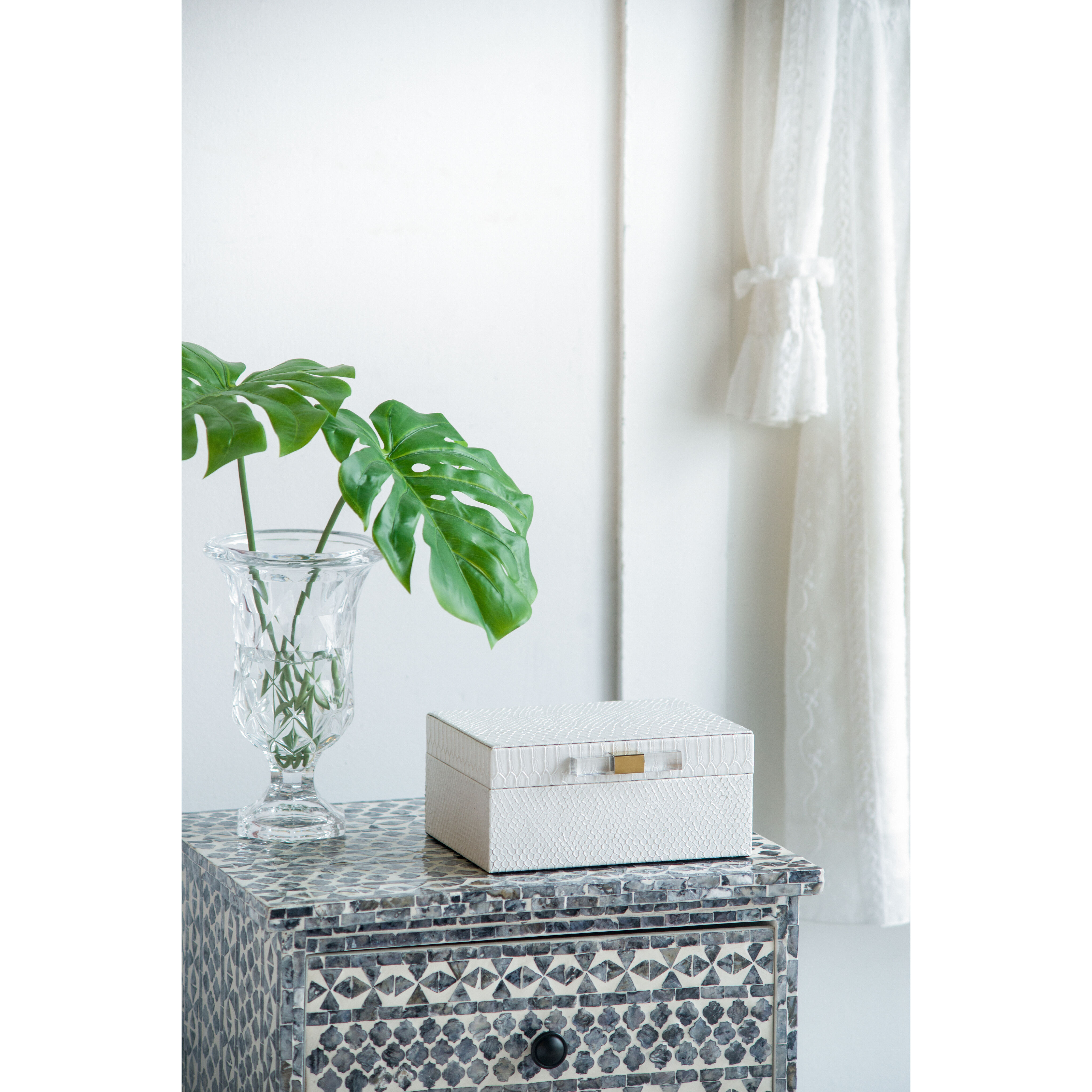 Helga 9 X 6.7 inch White Box