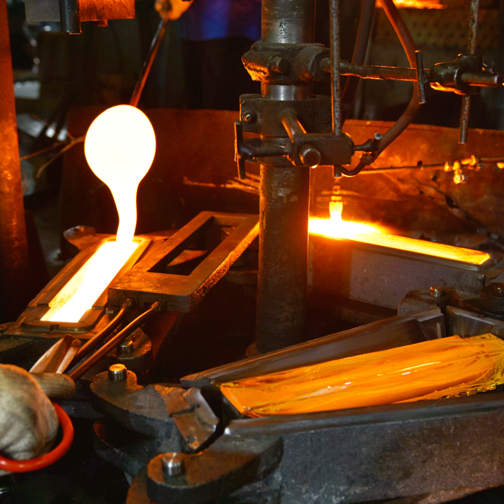 Petra LED 44 inch Sand Black Outdoor Wall Light