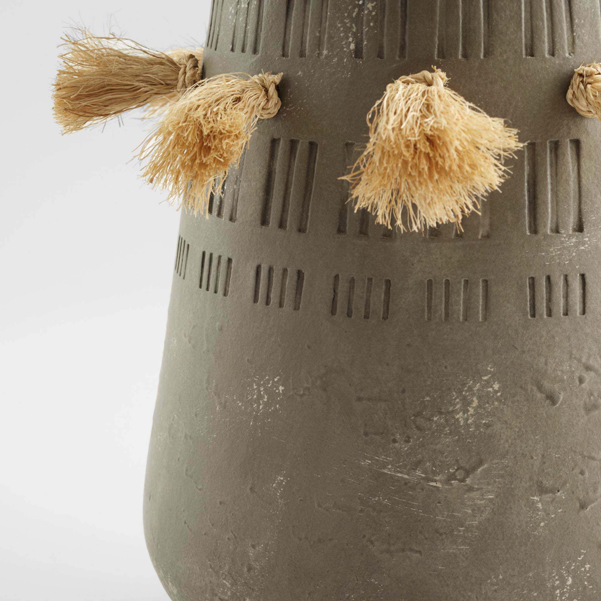 Retting 14 X 11 inch Vase, Large