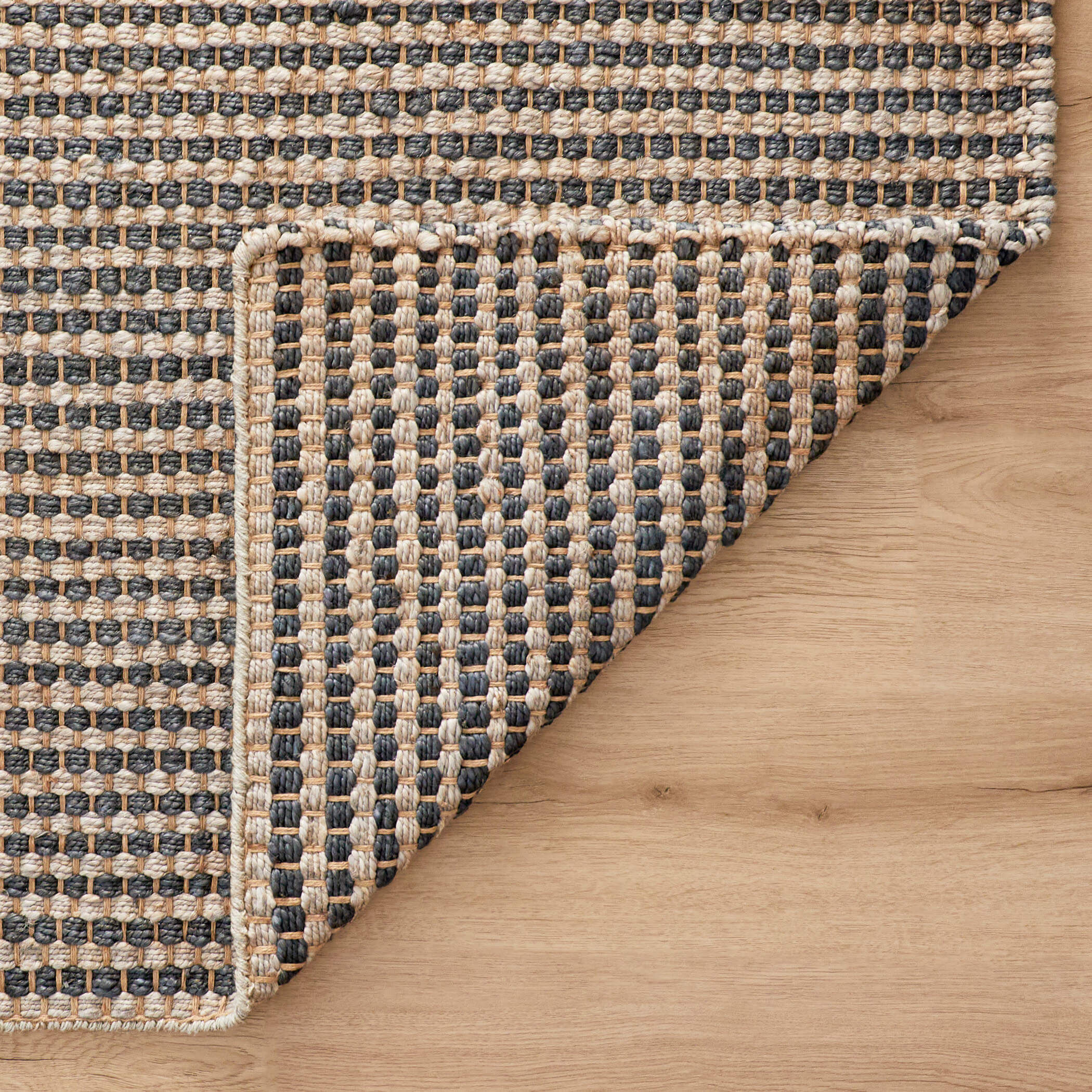 Ganges 114 X 79 inch Green Rug in 6 x 9