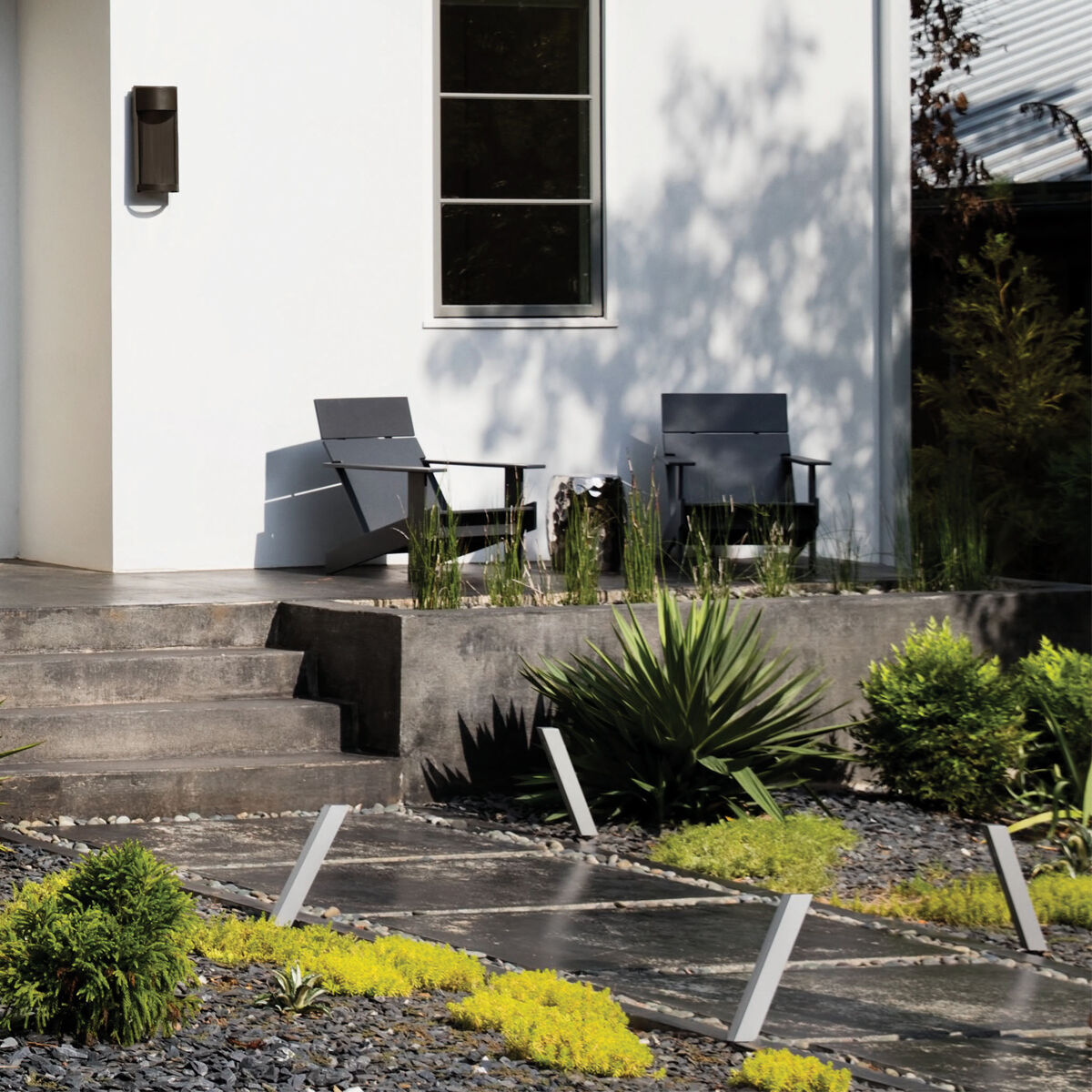 Piza 12v 1.50 watt Titanium Landscape Path Light