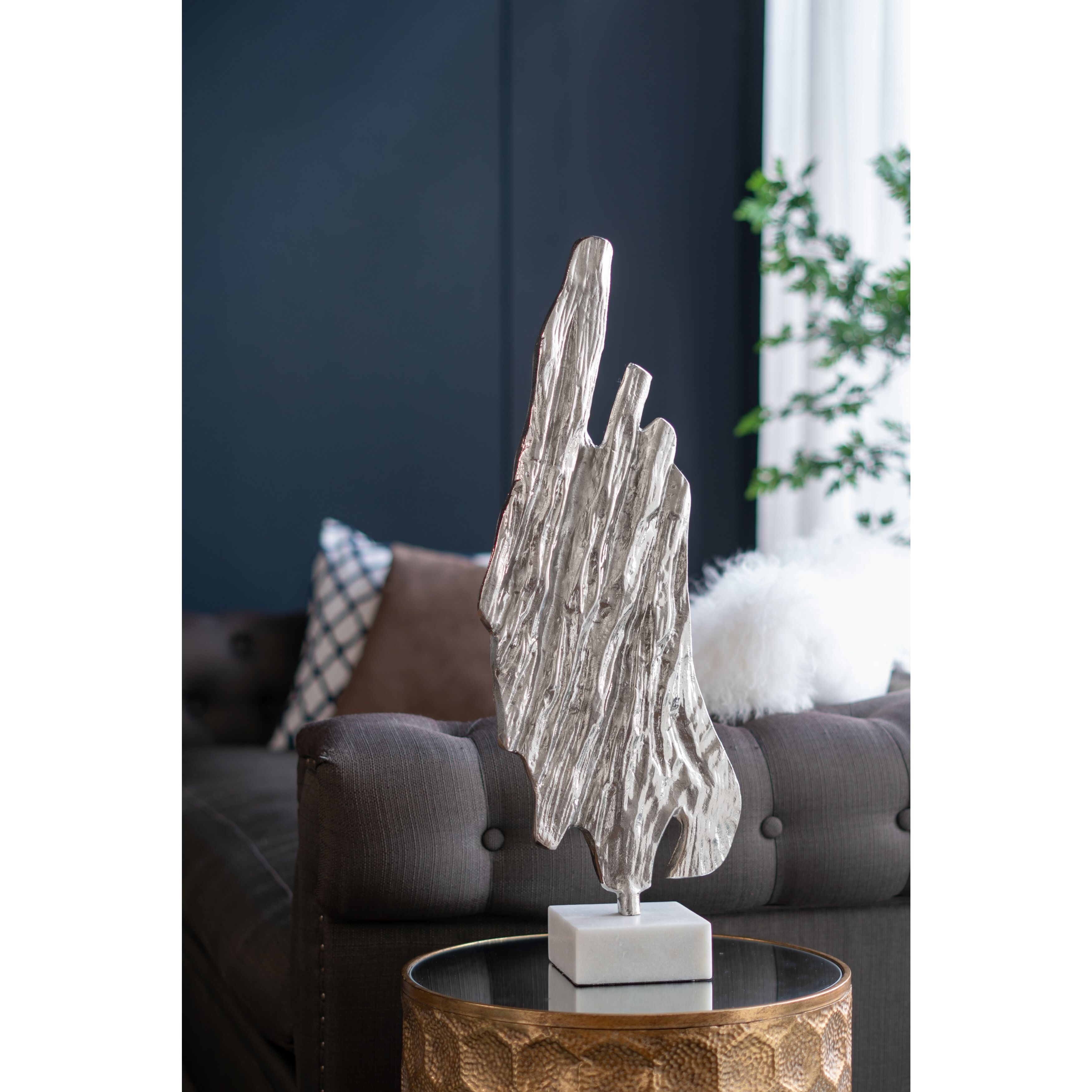 Easley Silver/White Statuaries