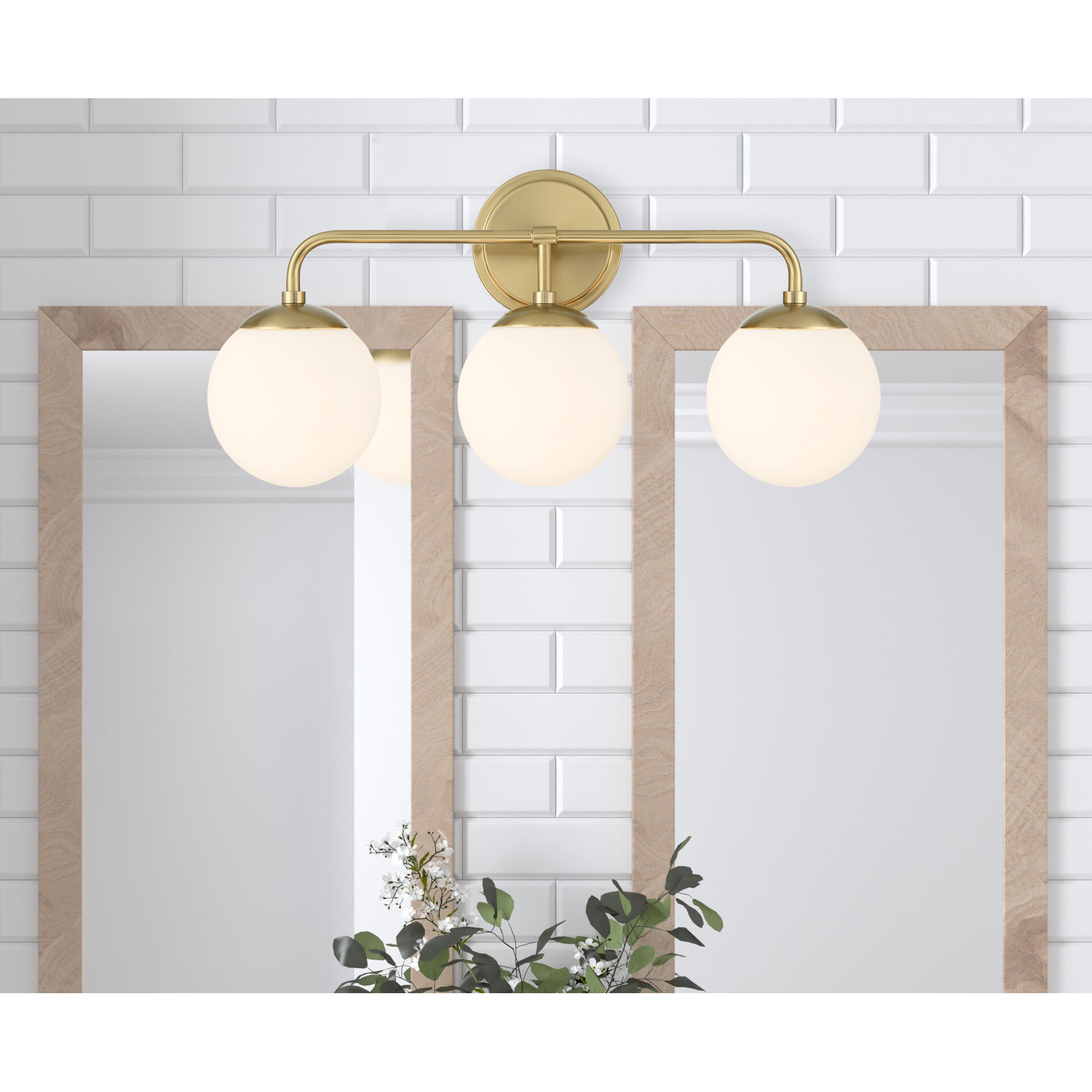Maverick Bath Vanity Light Wall Light in Vibrant Gold