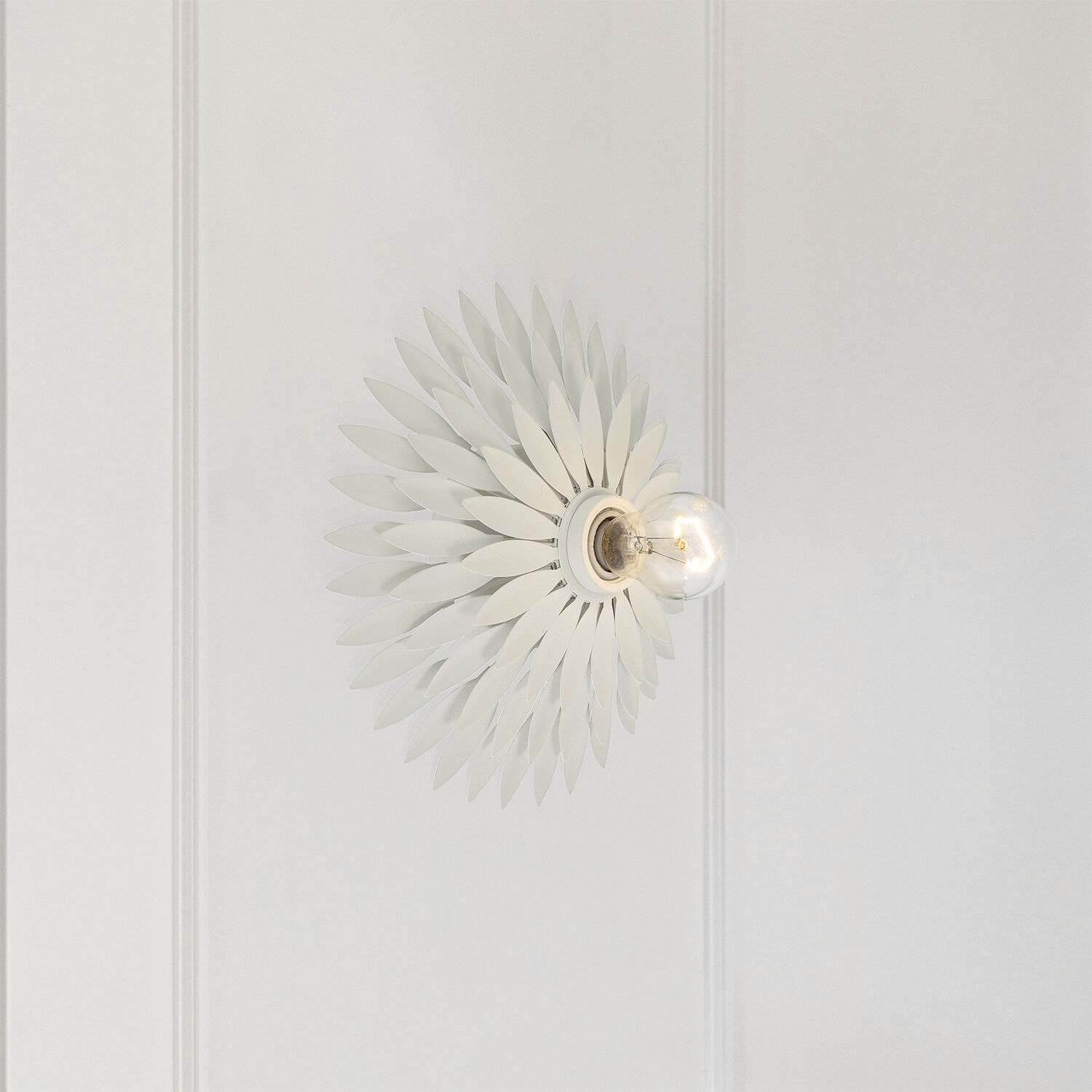 Broche Bath Sconce Wall Light in Matte White