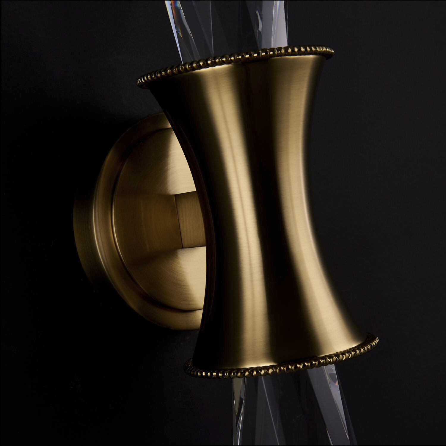 Mostra Wall Sconce Wall Light in True Brass