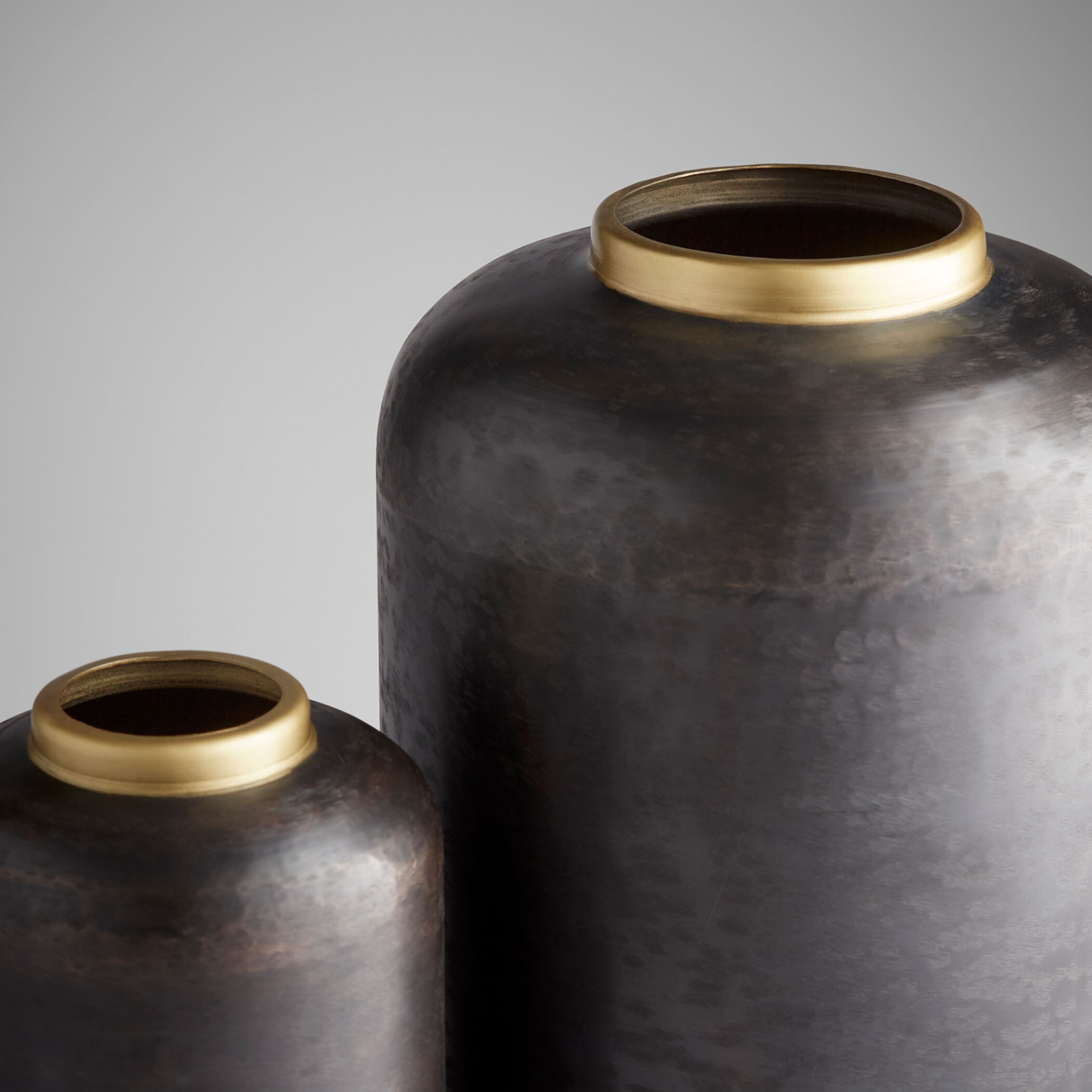 Akita 17 X 10 inch Vase, Large