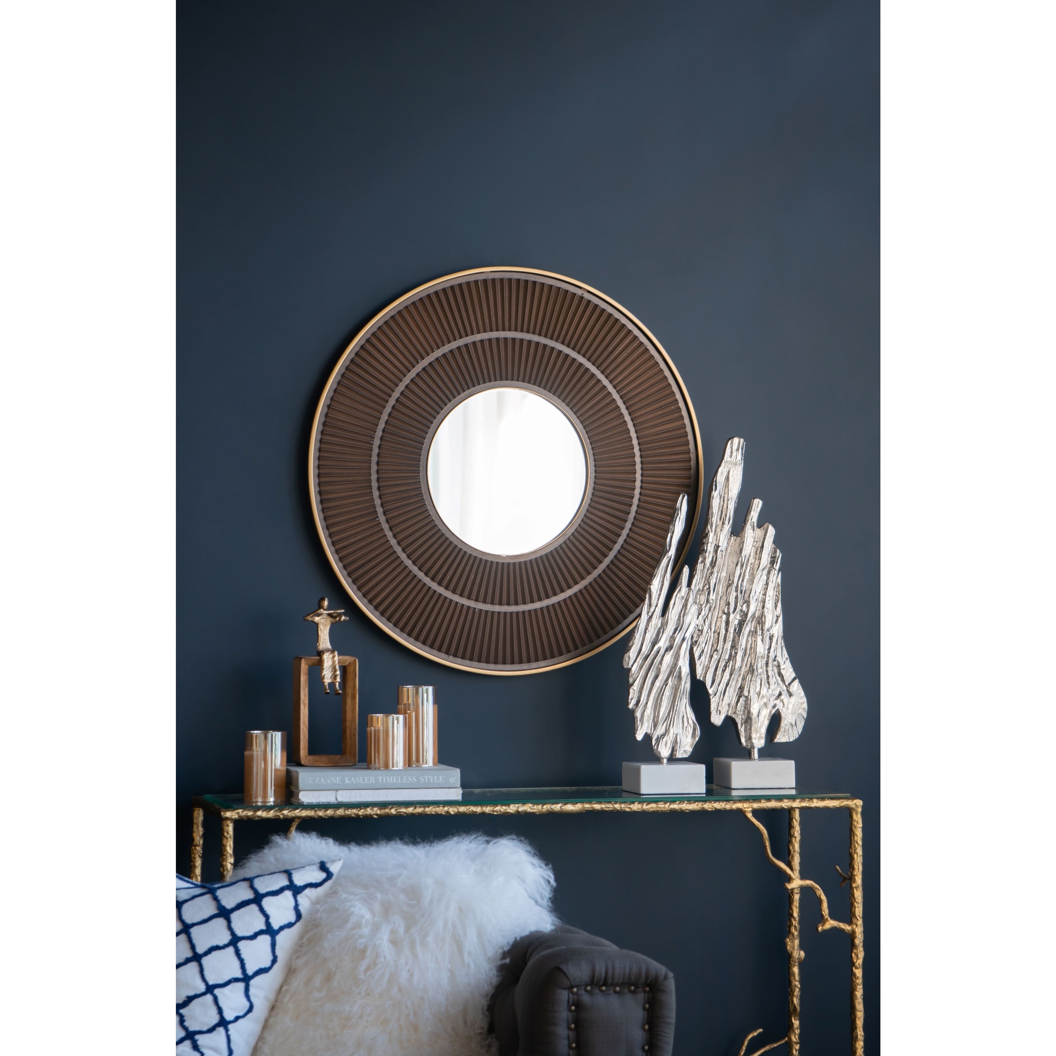 Easley Silver/White Statuaries