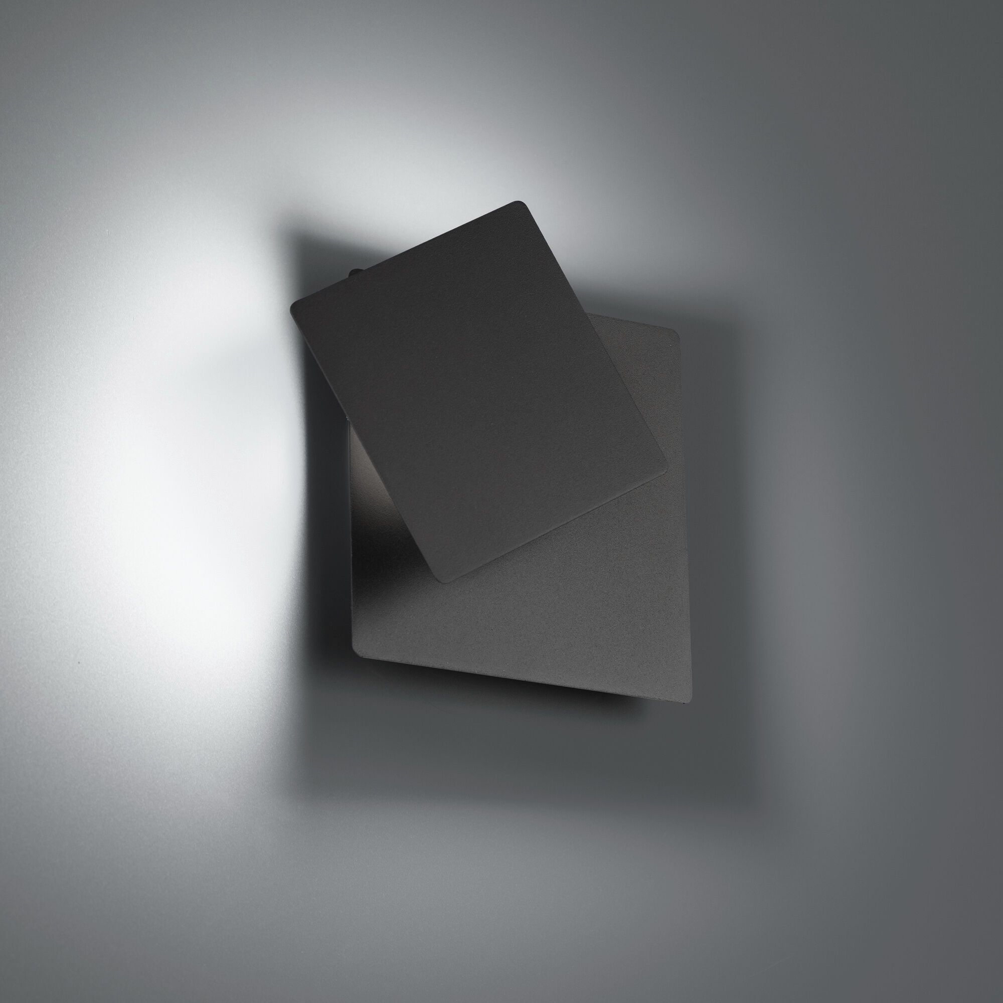 Greet Wall Sconce Wall Light in 2700K, Black, dweLED