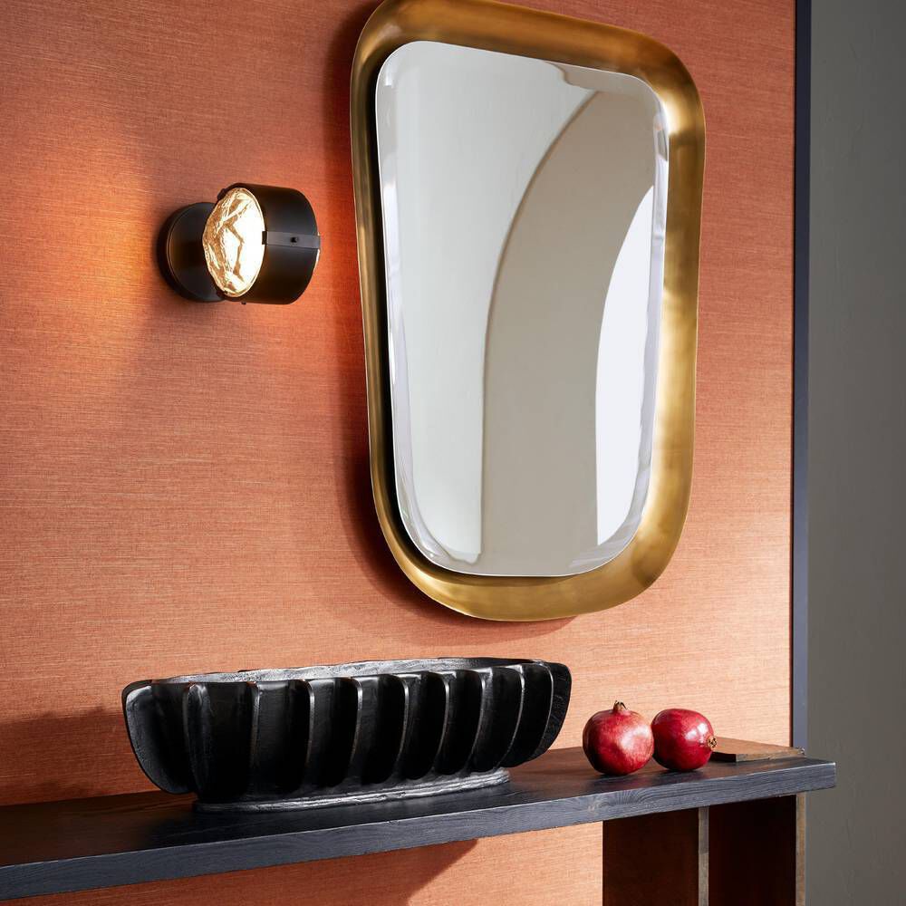 Renzo Blackened Centerpiece