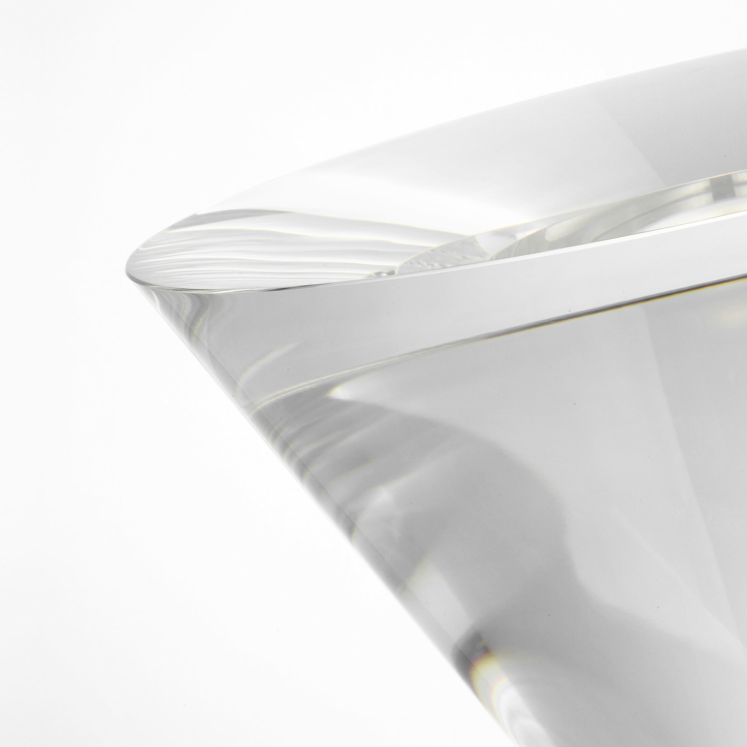 Sean Lavin Beryl 15.1 inch 15.20 watt Hand-Rubbed Antique Brass Inverted Table Lamp Portable Light