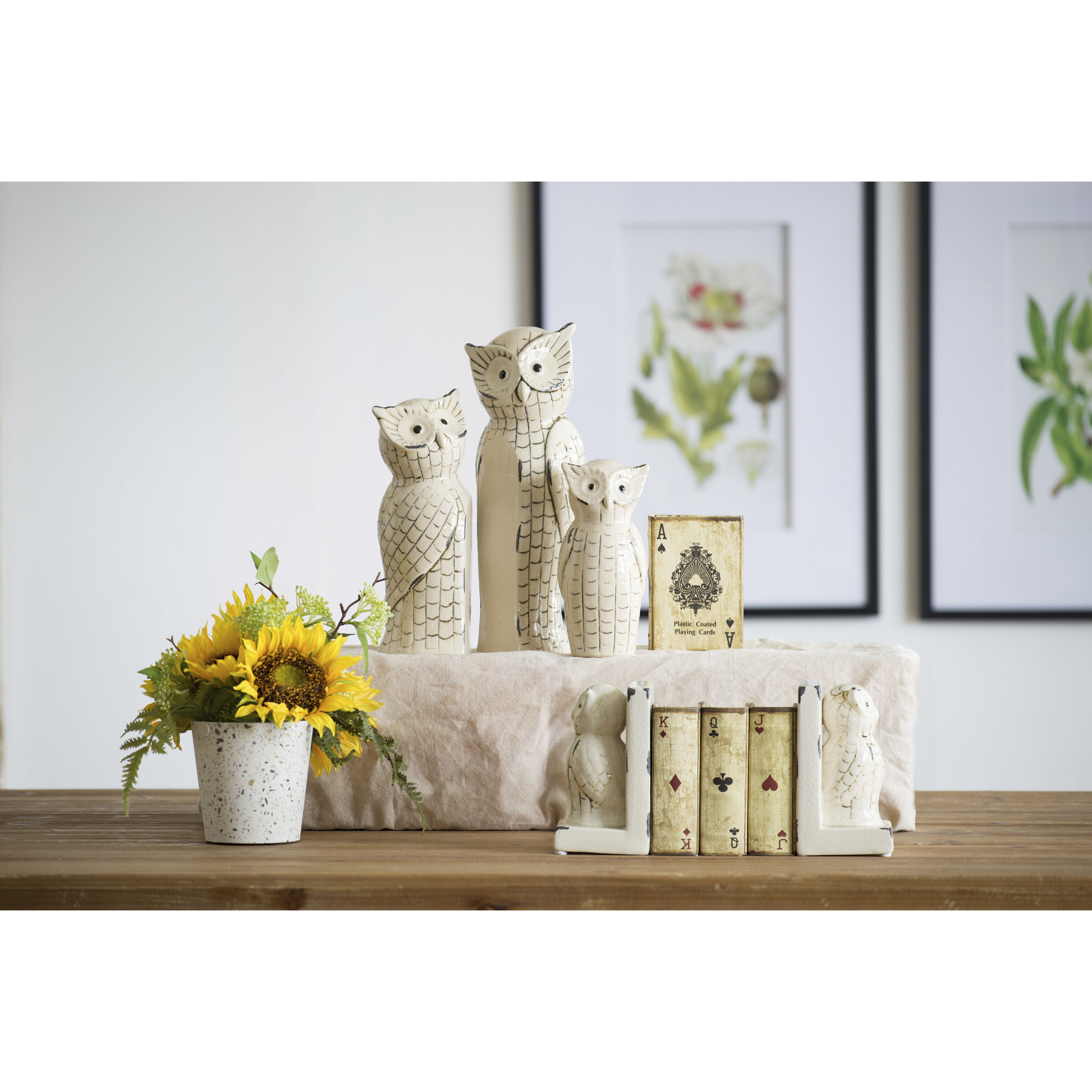 Vivek Off-White Figurine, Set of 3