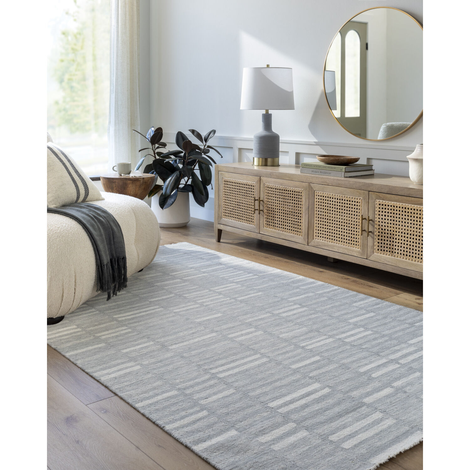 Marseille 96 X 60 inch Metallic - Silver/Grey/Silver Handmade Rug in 5 x 8