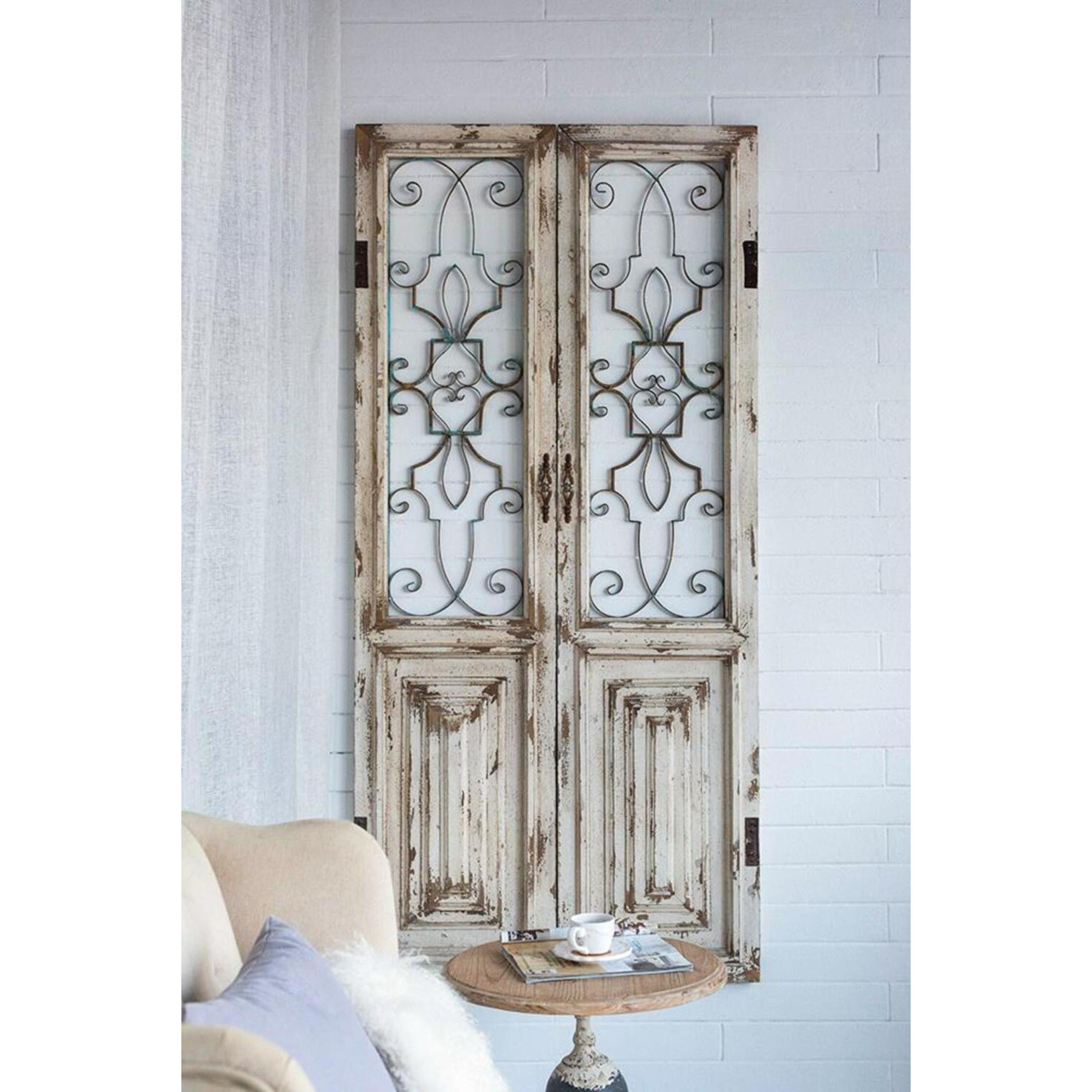 Chalet Distressed White Wall Décor