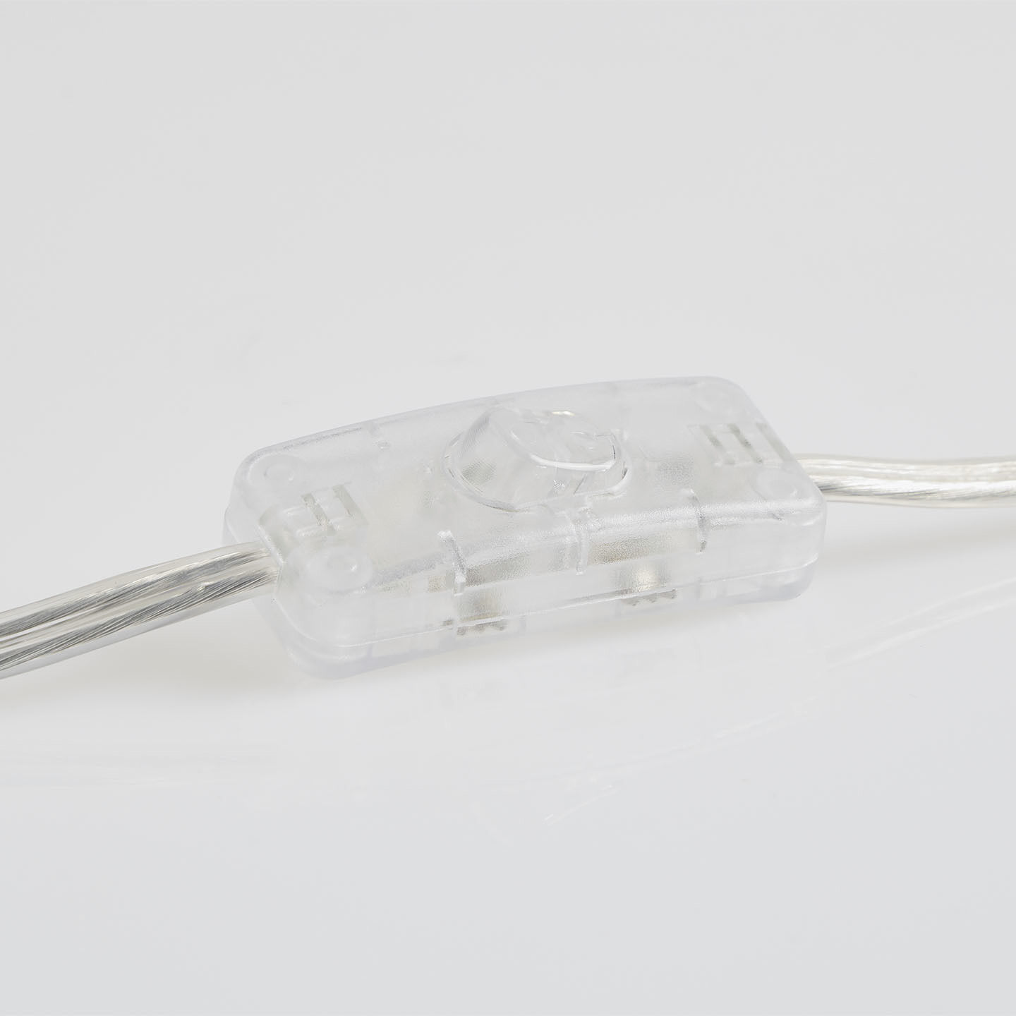 J. Randall Powers Hackney 31.75 inch 40 watt Hand-Rubbed Antique Brass Buffet Lamp Portable Light in Linen