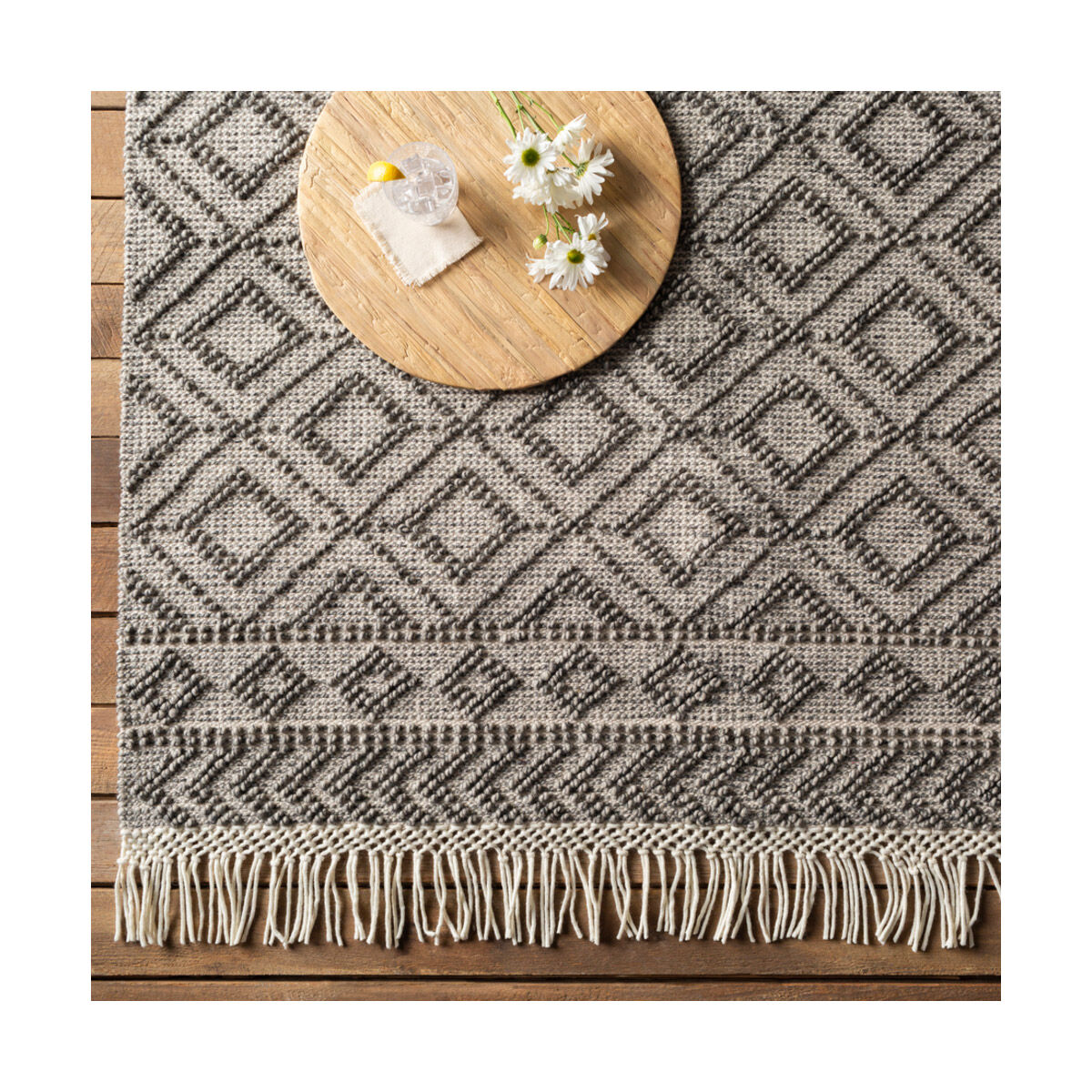 Farmhouse Tassels 120 X 96 inch Black/White Handmade Rug in 8 x 10