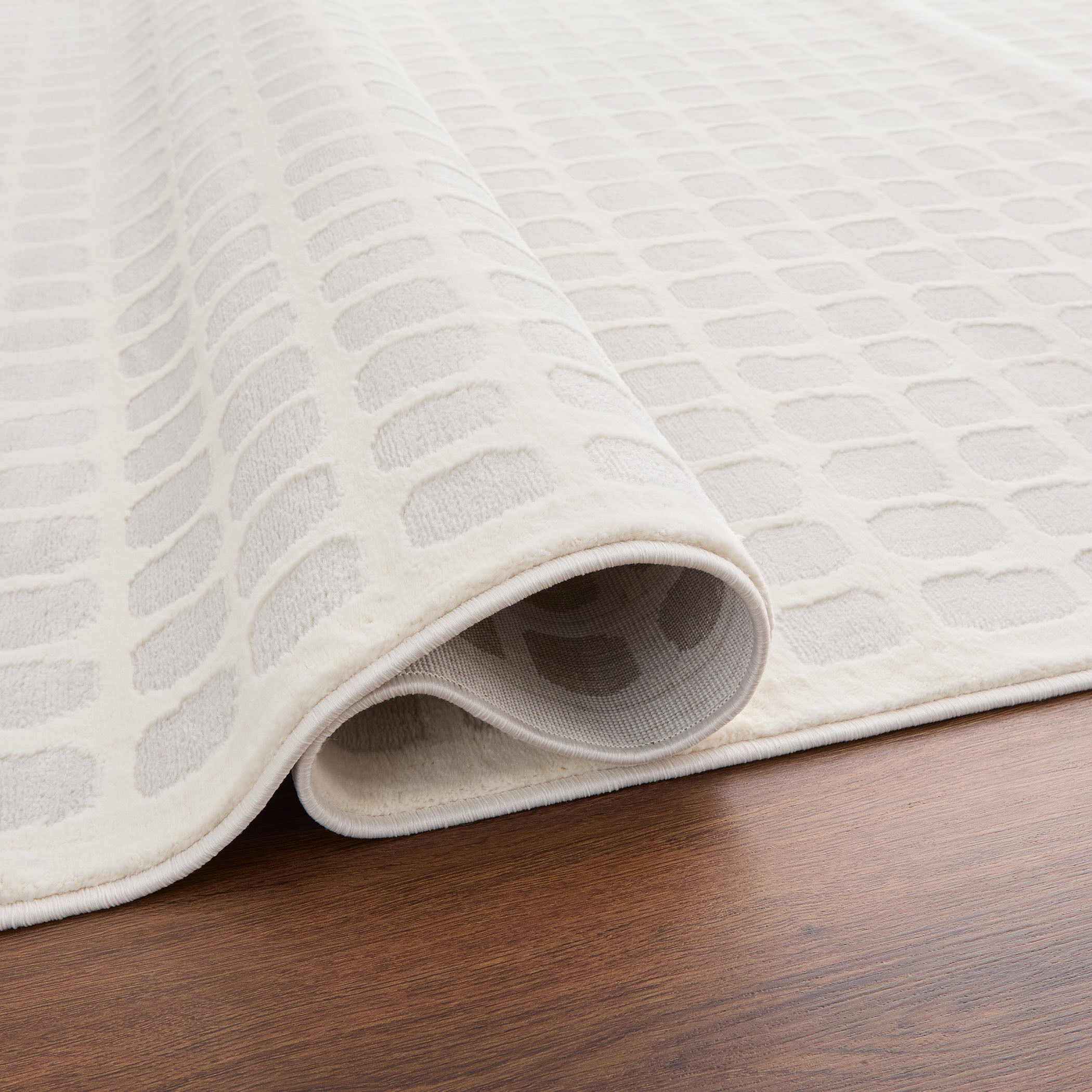 Timeless Luxe 36 X 24 inch Neutral Rug in 2 x 3