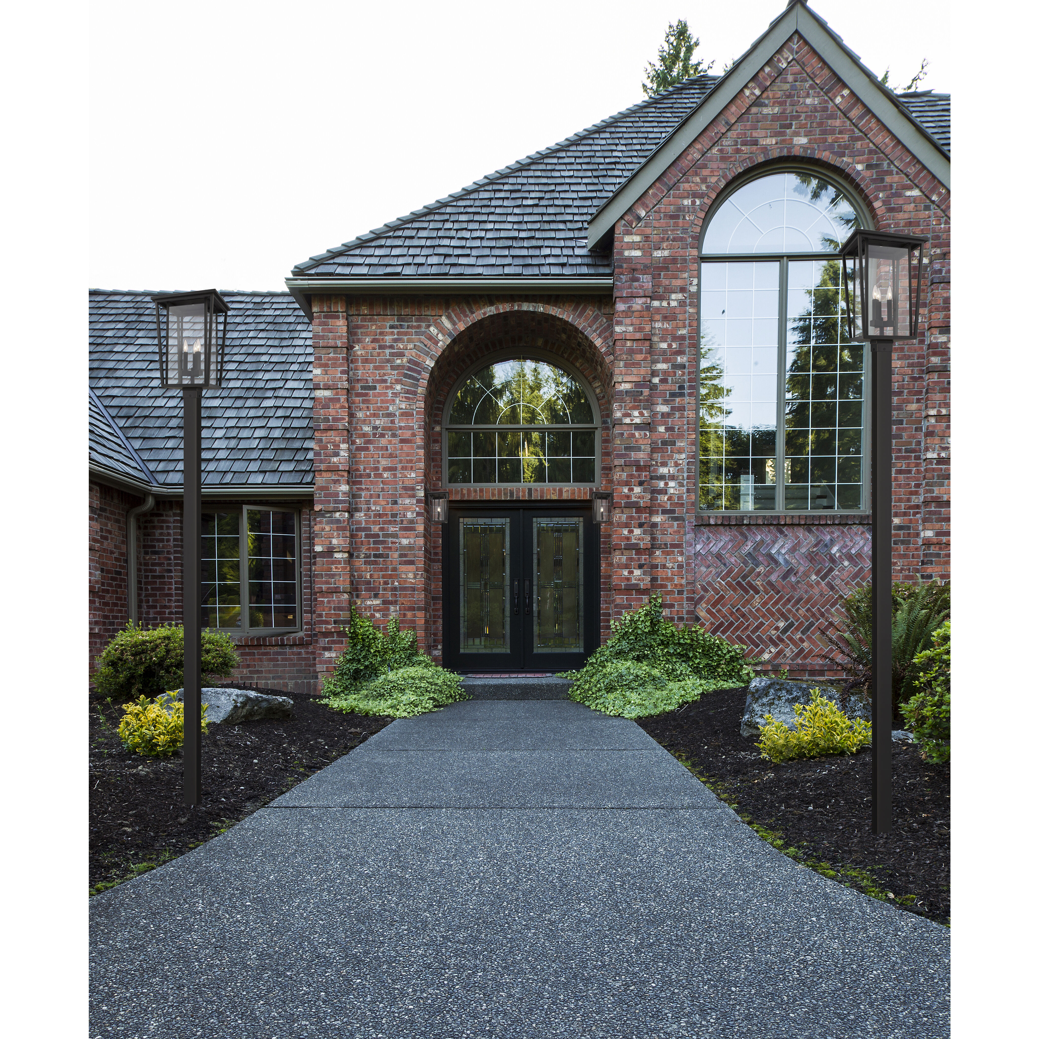 Seoul 3 Light 117.25 inch Oil Rubbed Bronze Outdoor Post Mounted Fixture in 27.25