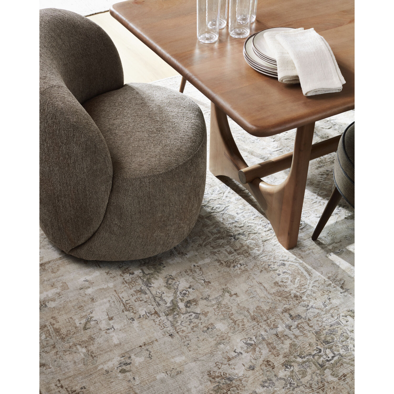 Jordan 144 X 106 inch Ash / Metallic - Silver / Pearl Handmade Rug in 9 x 12