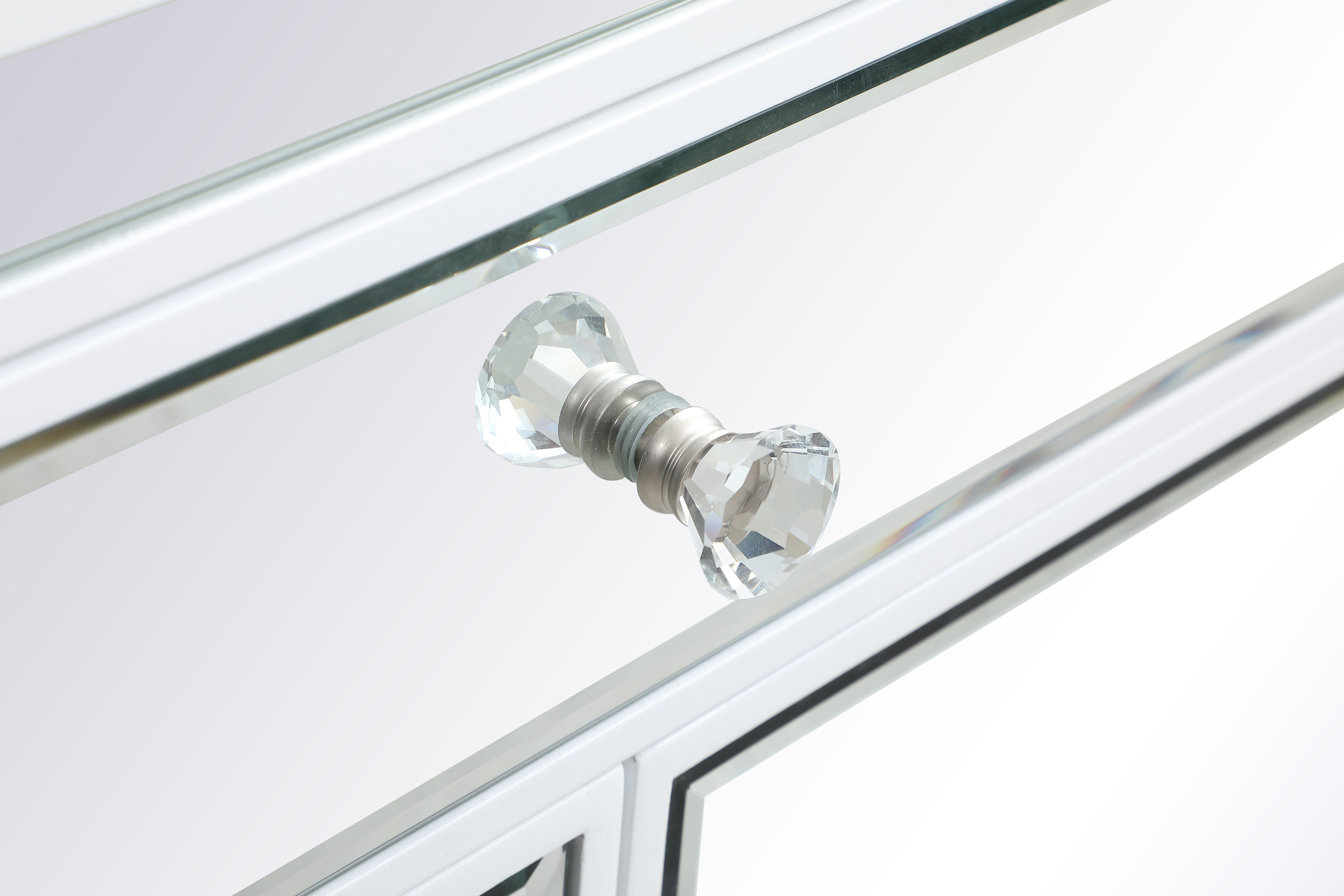 Reflexion White Cabinet