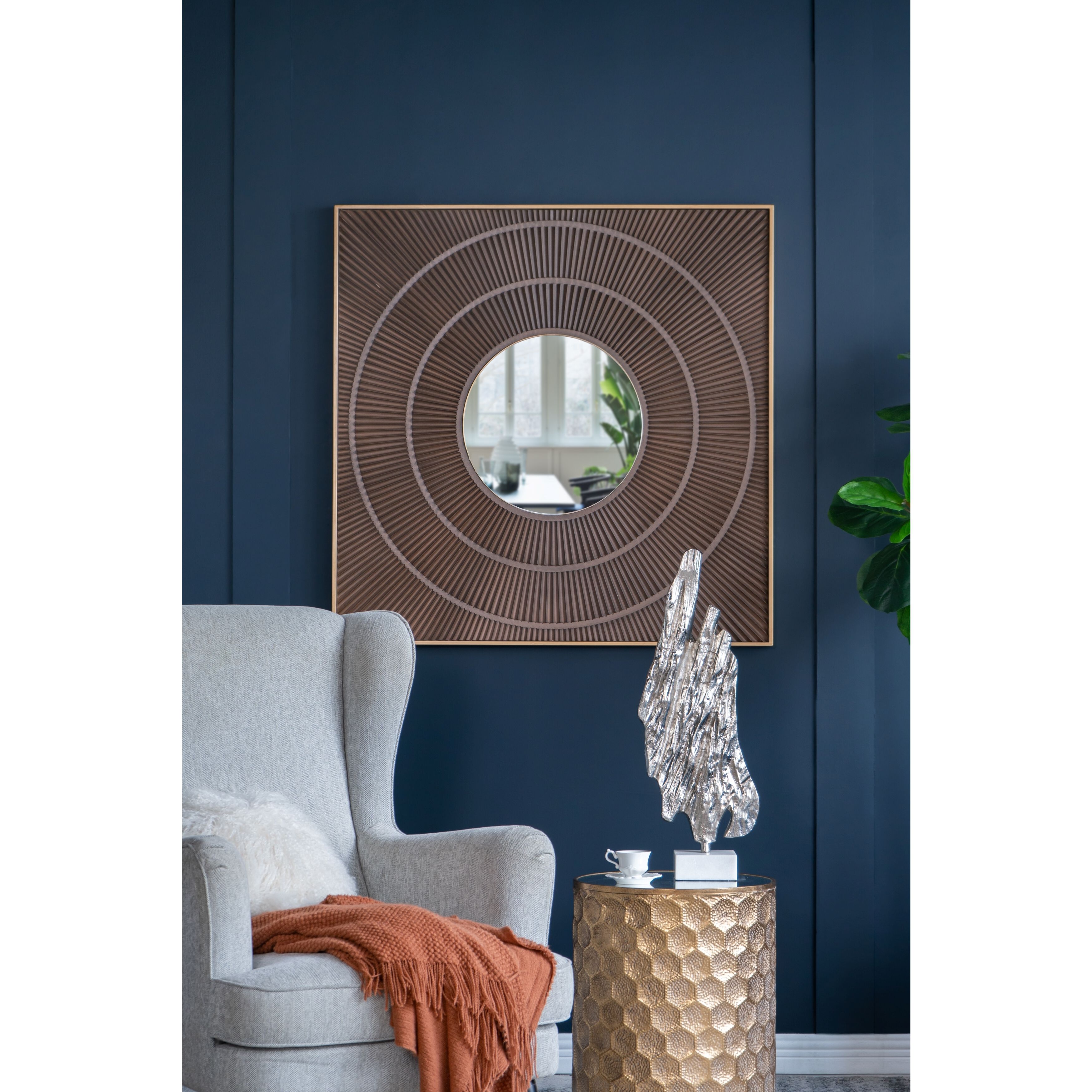 Easley Silver/White Statuaries