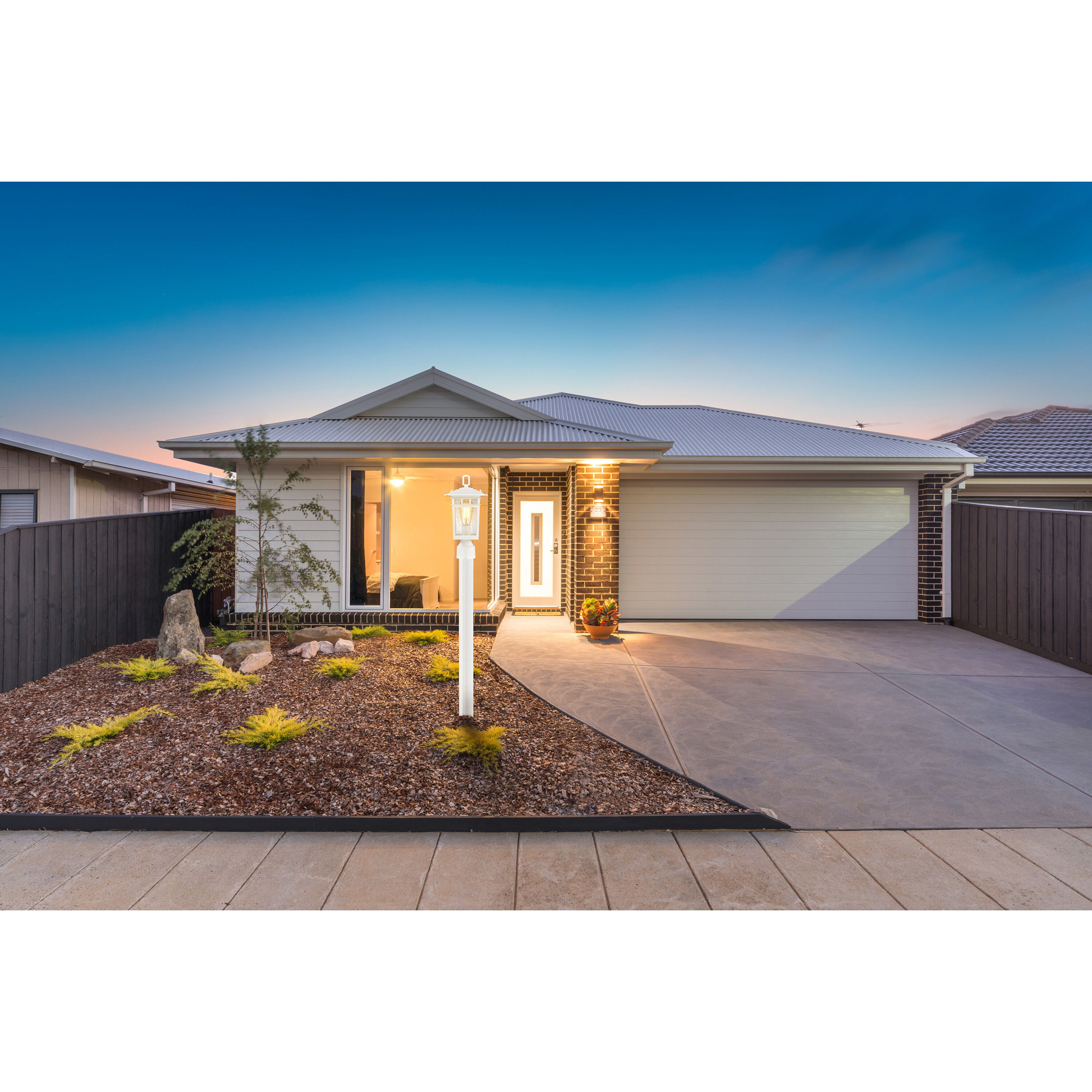 Cove Neck 14 inch White Post Lantern, Small