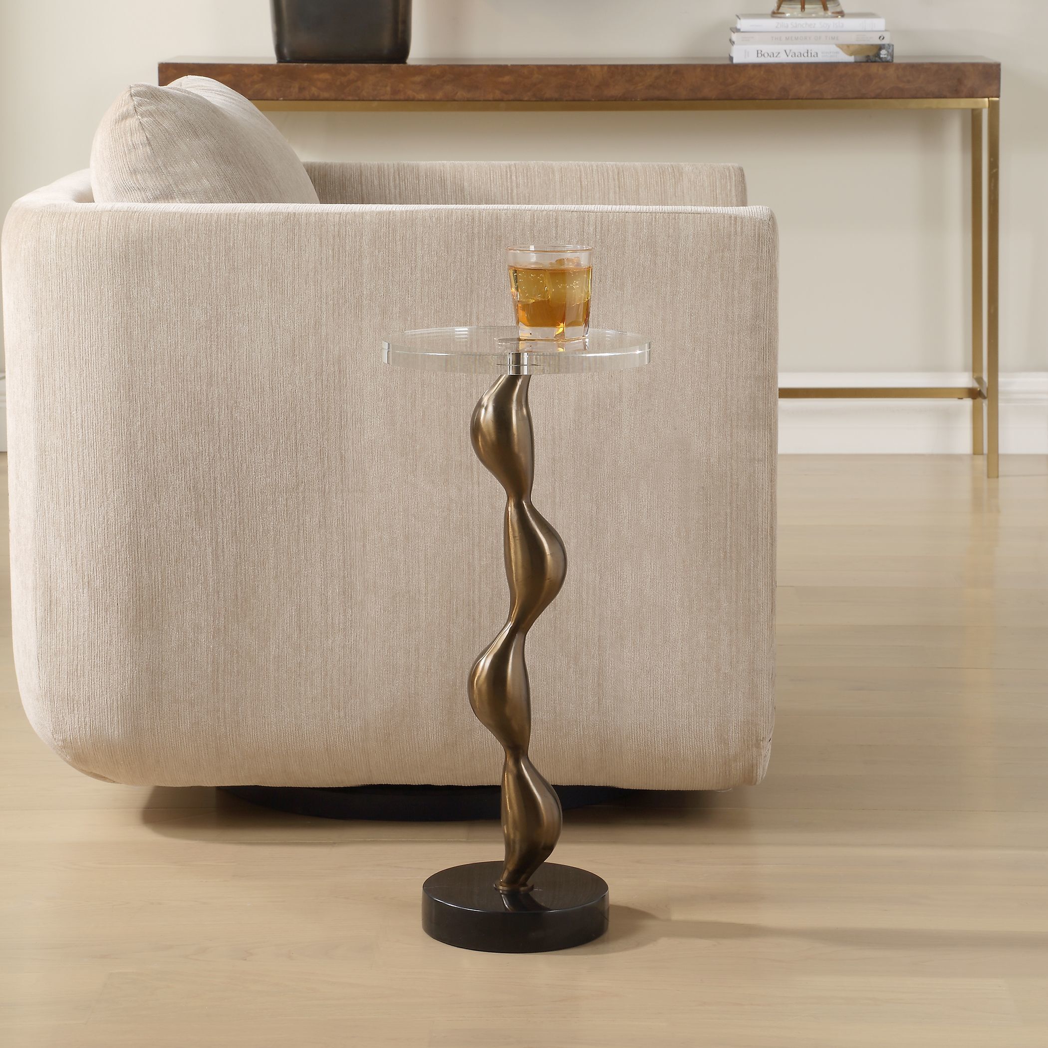 Remolino Drink Table