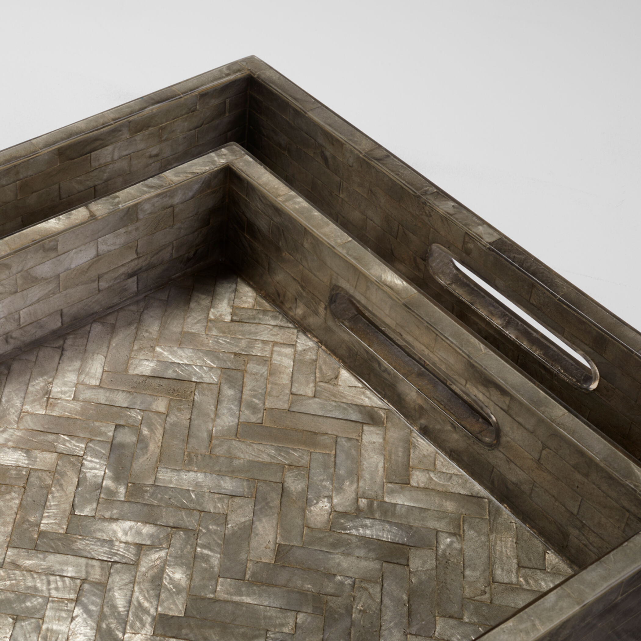 Triton Smoke Tray, Large