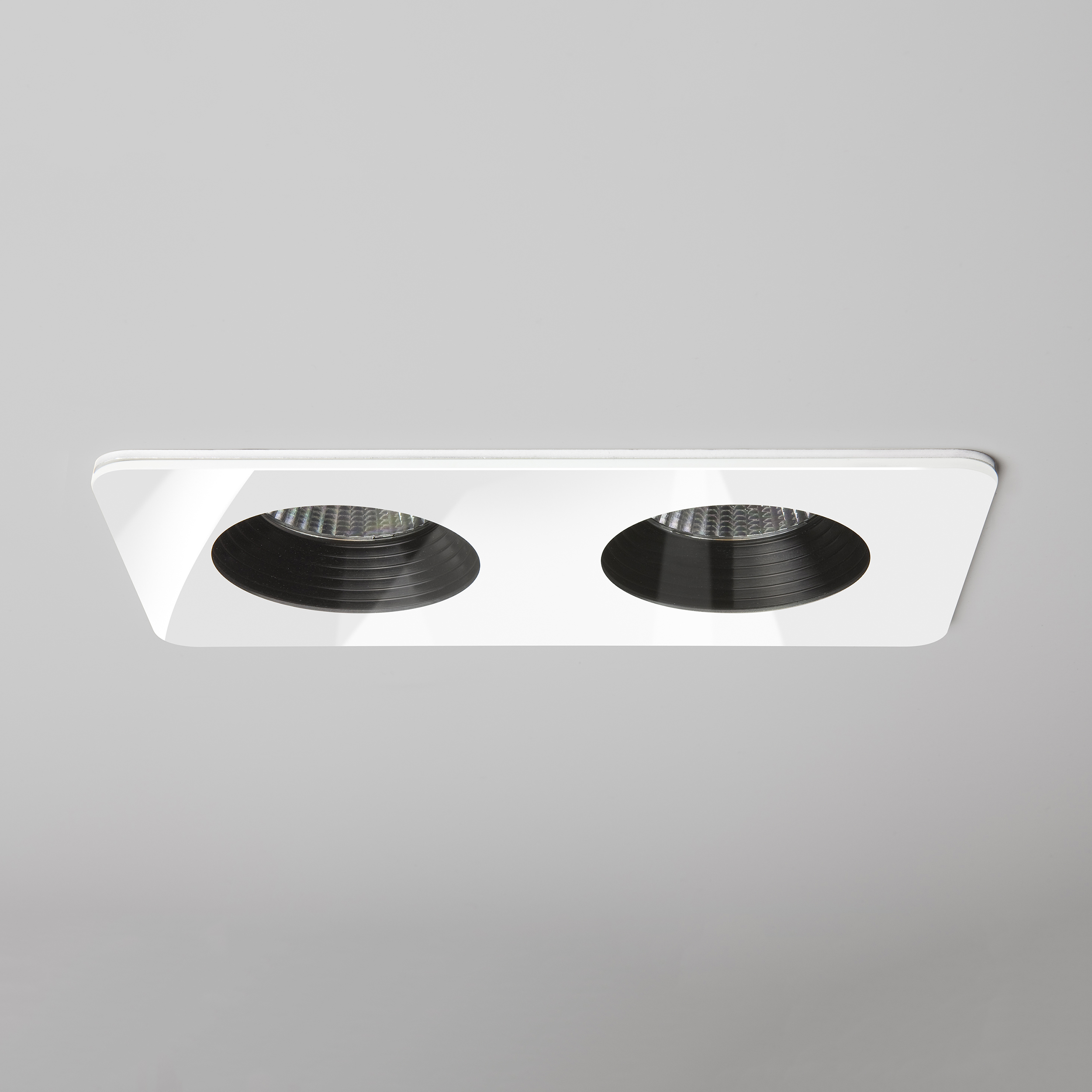 Vetro LED 3.54 inch White Bathroom Downlight Ceiling Light